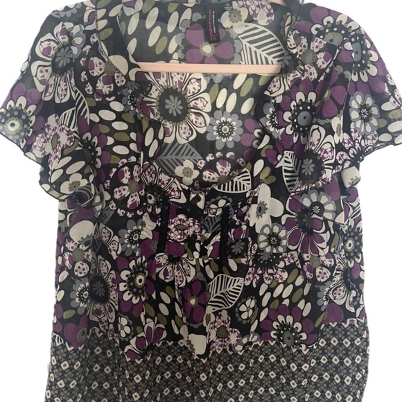 MCM floral romantic feminine mixed print pop over sheer top - Picture 4 of 4